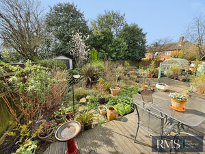 Photo 11- click for photo gallery